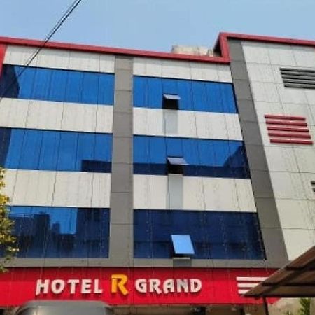 Oyo Flagship 80855 Hotel R Grand วิเจยาวารา ภายนอก รูปภาพ